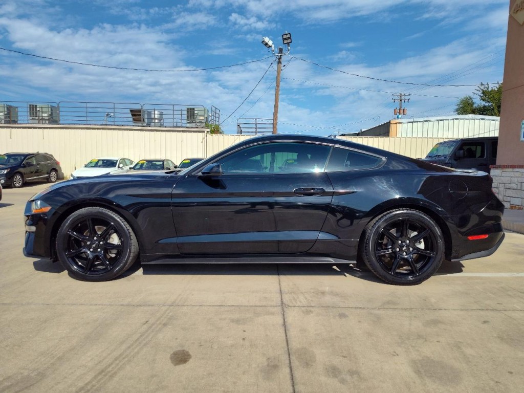 2020 Ford Mustang Image 7