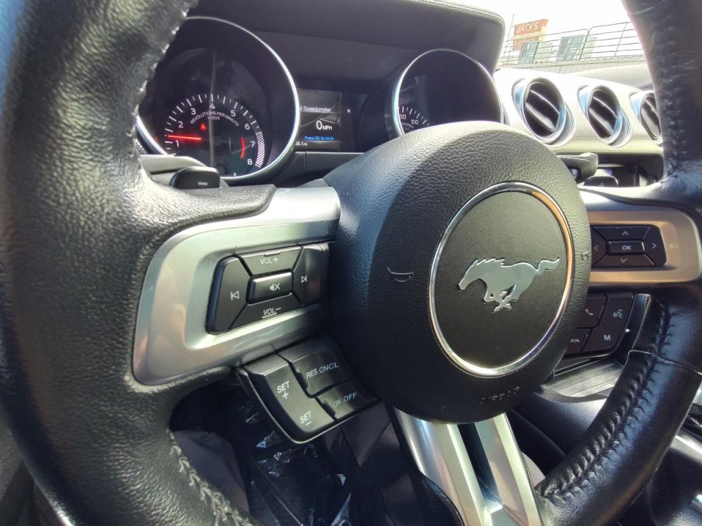 2020 Ford Mustang Image 16