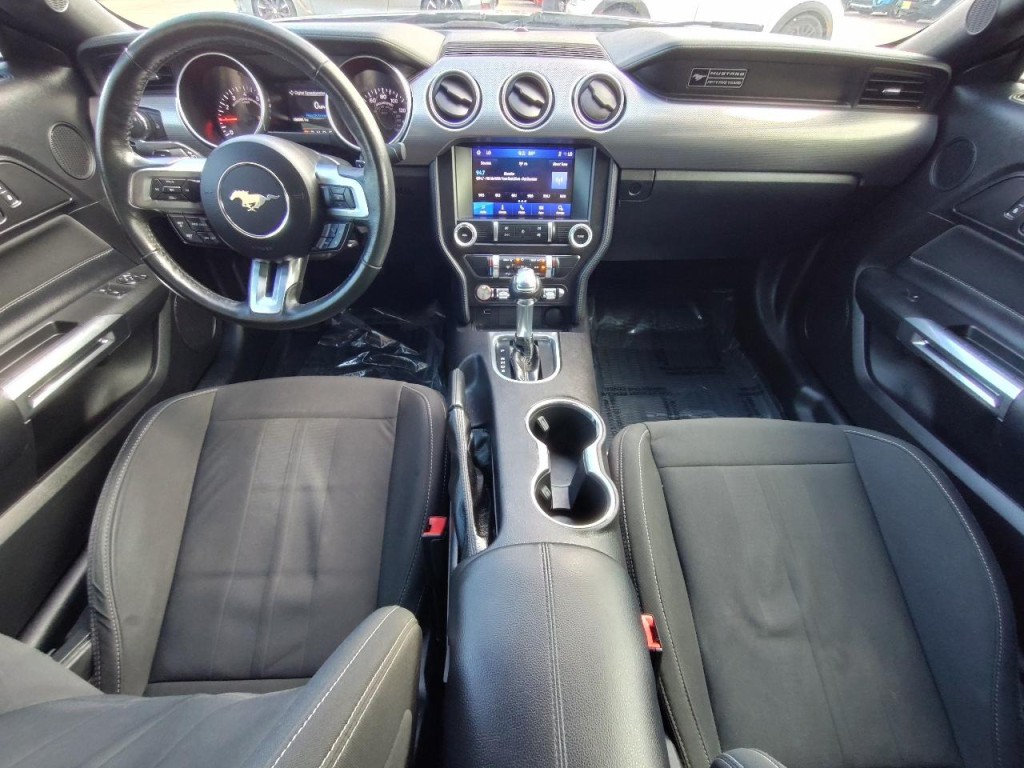 2020 Ford Mustang Image 26