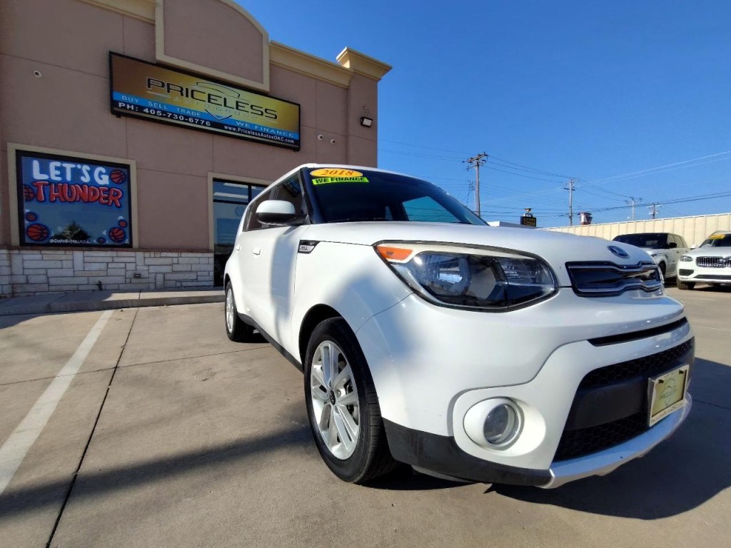 2018 Kia Soul Image 2