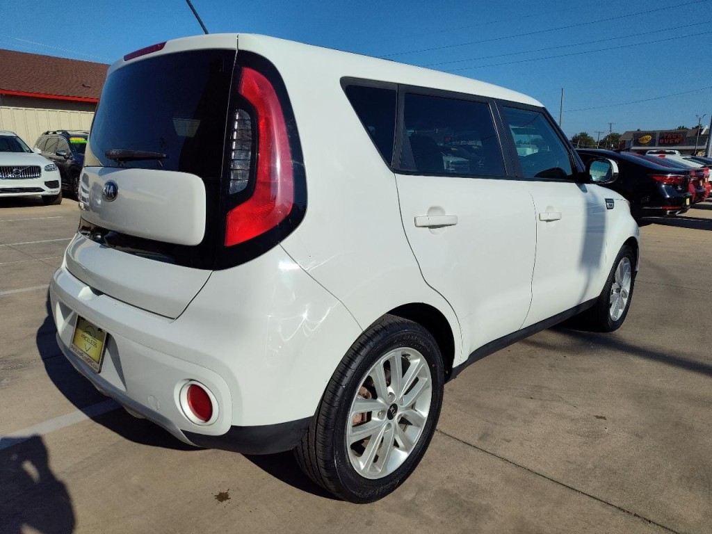 2018 Kia Soul Image 4