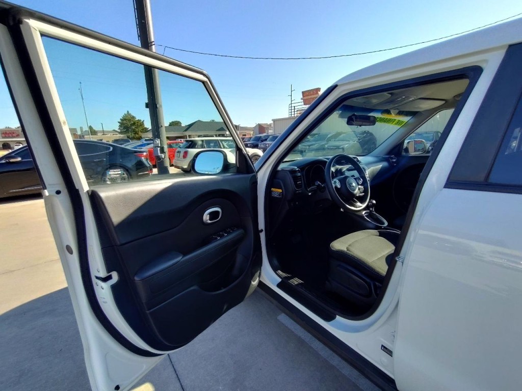 2018 Kia Soul Image 13