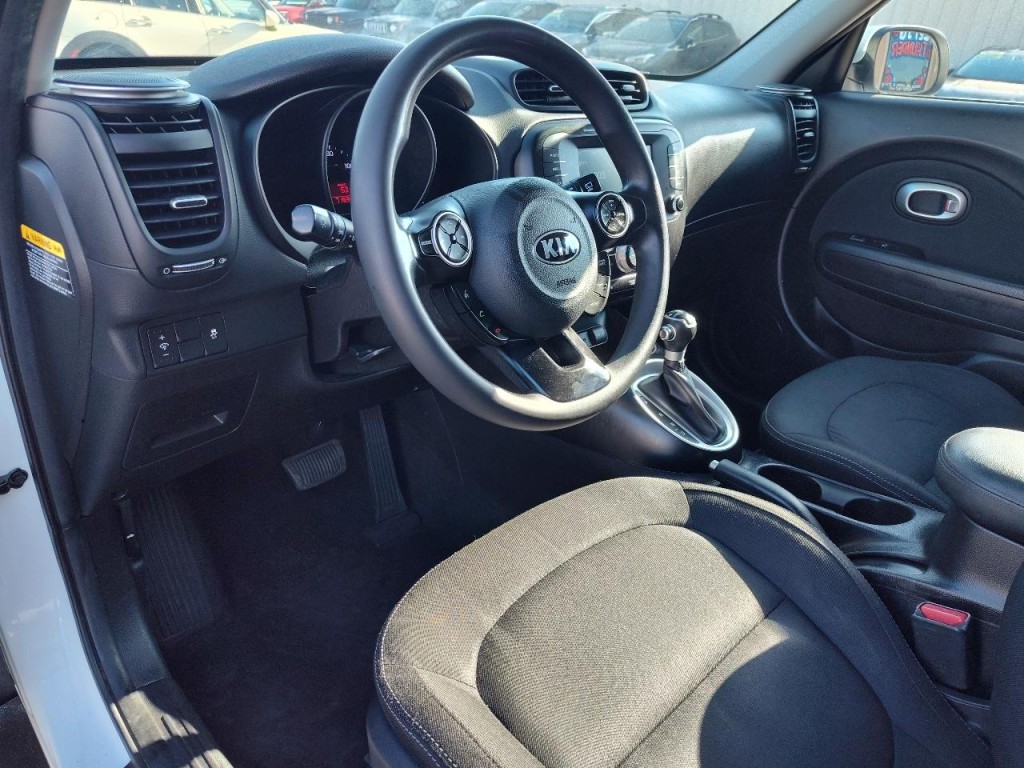 2018 Kia Soul Image 16