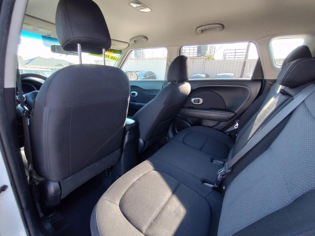 2018 Kia Soul Image 32