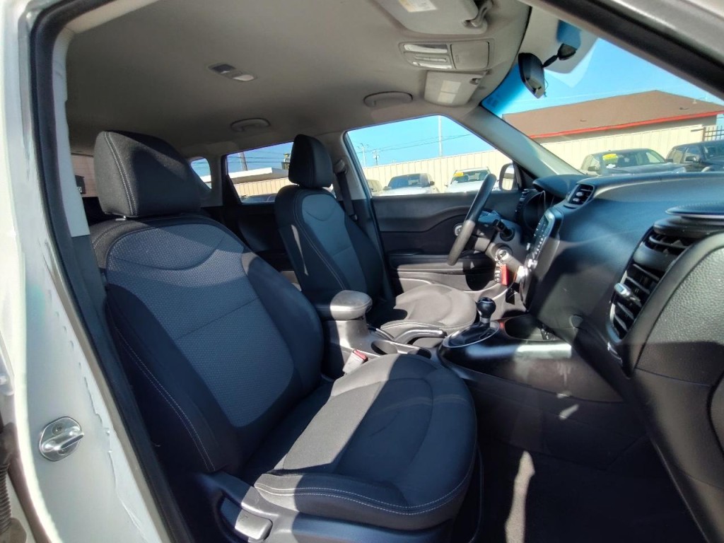2018 Kia Soul Image 42