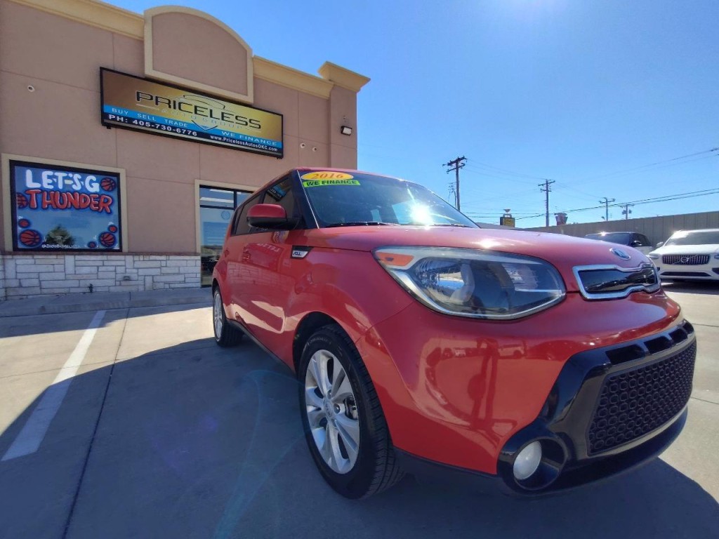 2016 Kia Soul Image 2