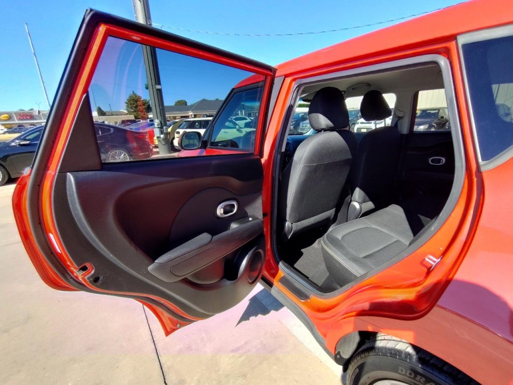 2016 Kia Soul Image 26