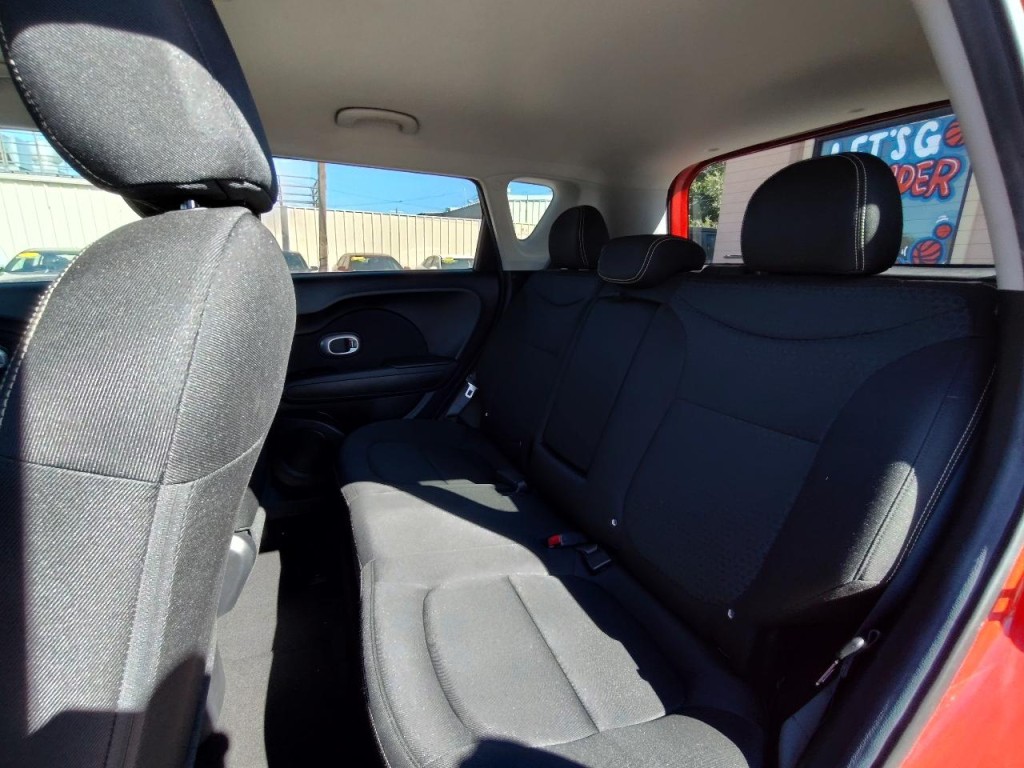 2016 Kia Soul Image 28