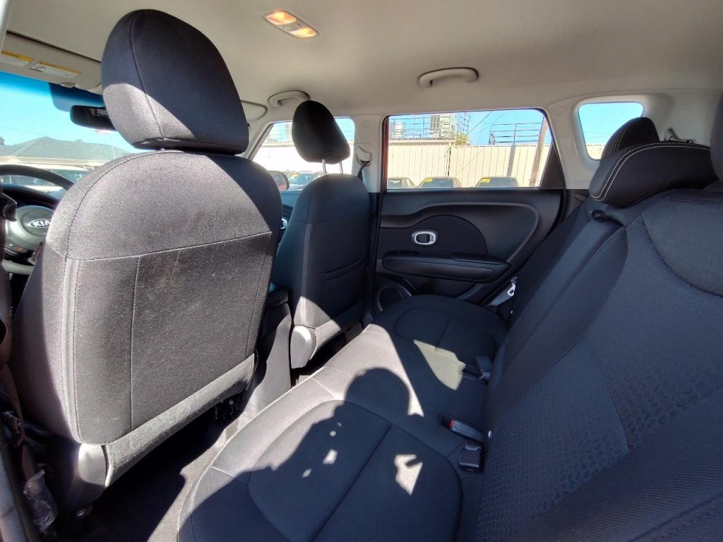 2016 Kia Soul Image 29