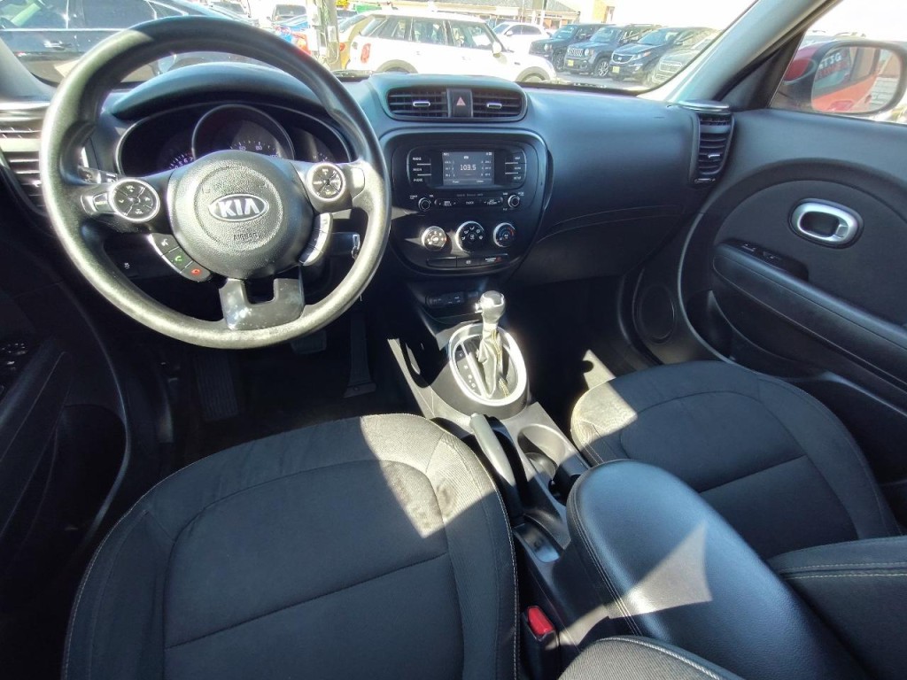 2016 Kia Soul Image 31