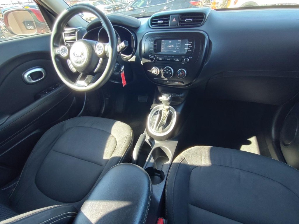 2016 Kia Soul Image 32