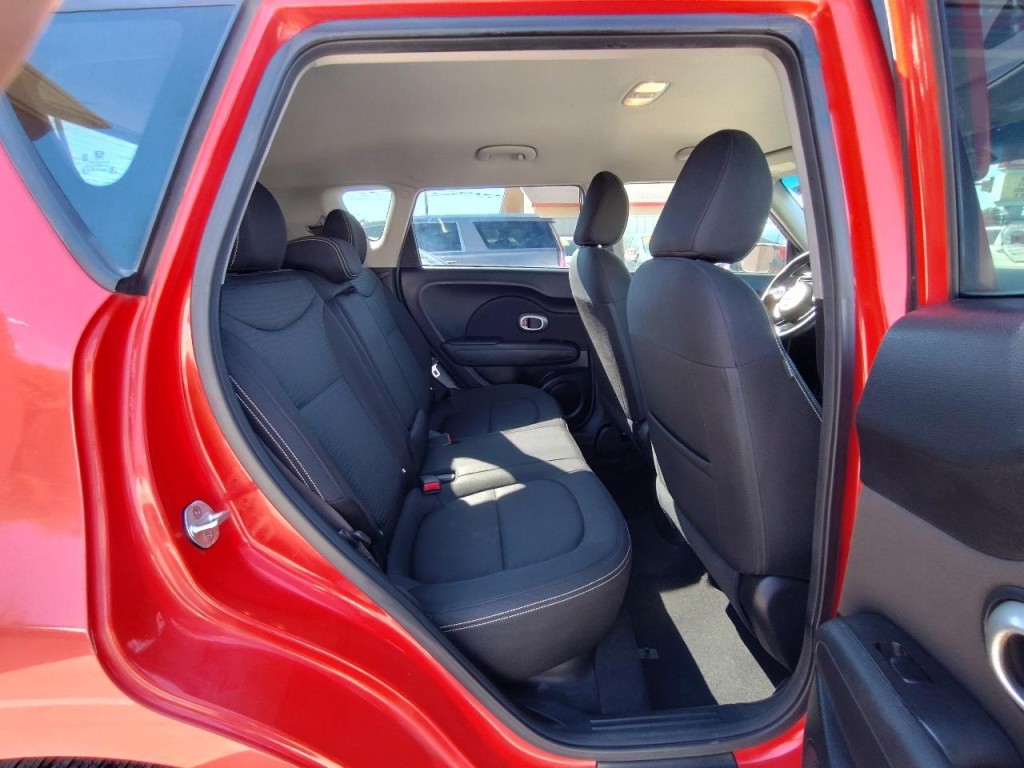 2016 Kia Soul Image 34
