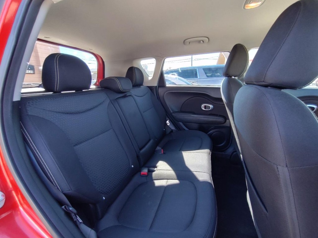2016 Kia Soul Image 35