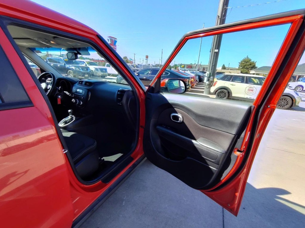 2016 Kia Soul Image 37
