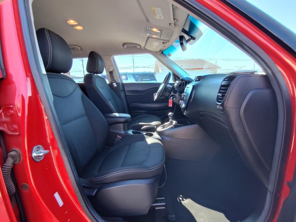 2016 Kia Soul Image 38