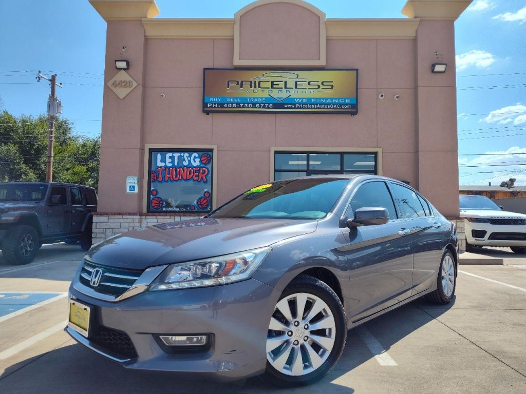 2013 Honda Accord Image 1