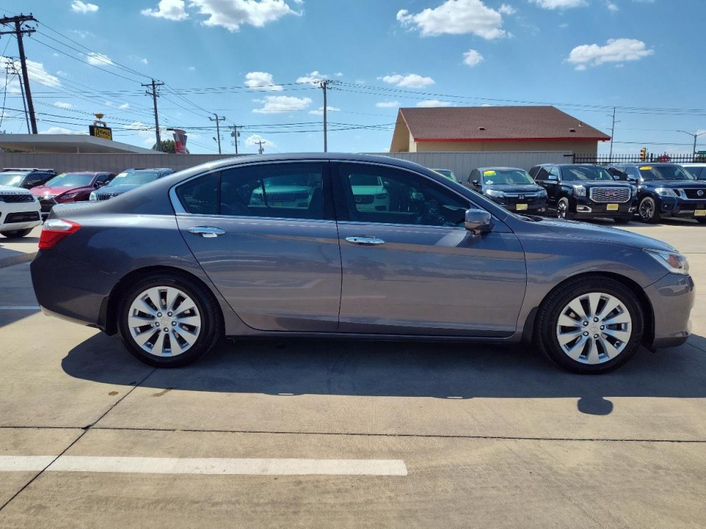 2013 Honda Accord Image 3