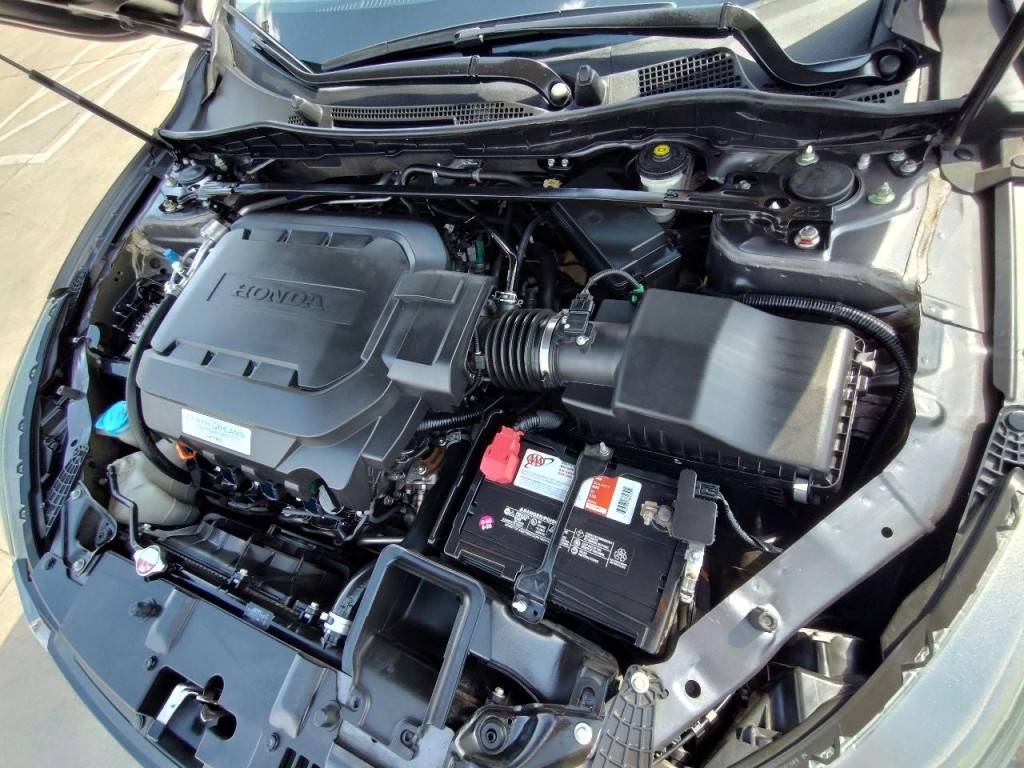 2013 Honda Accord Image 12
