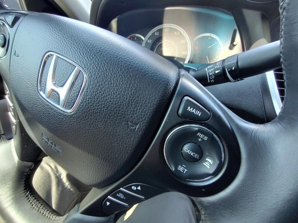 2013 Honda Accord Image 16