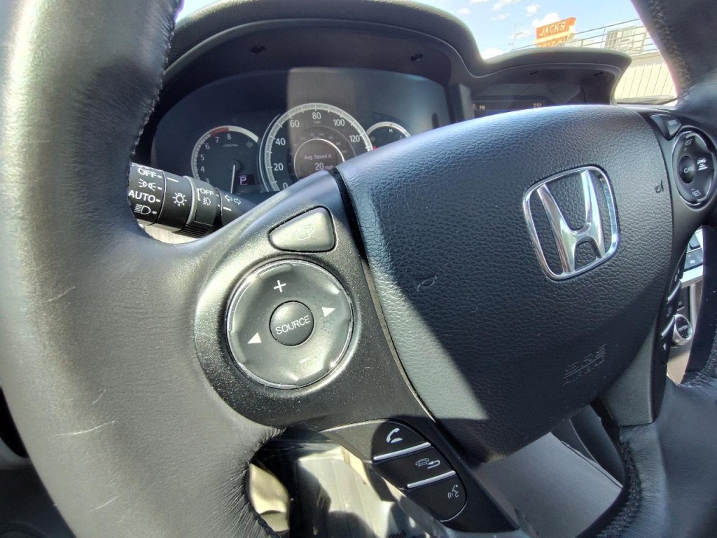 2013 Honda Accord Image 17