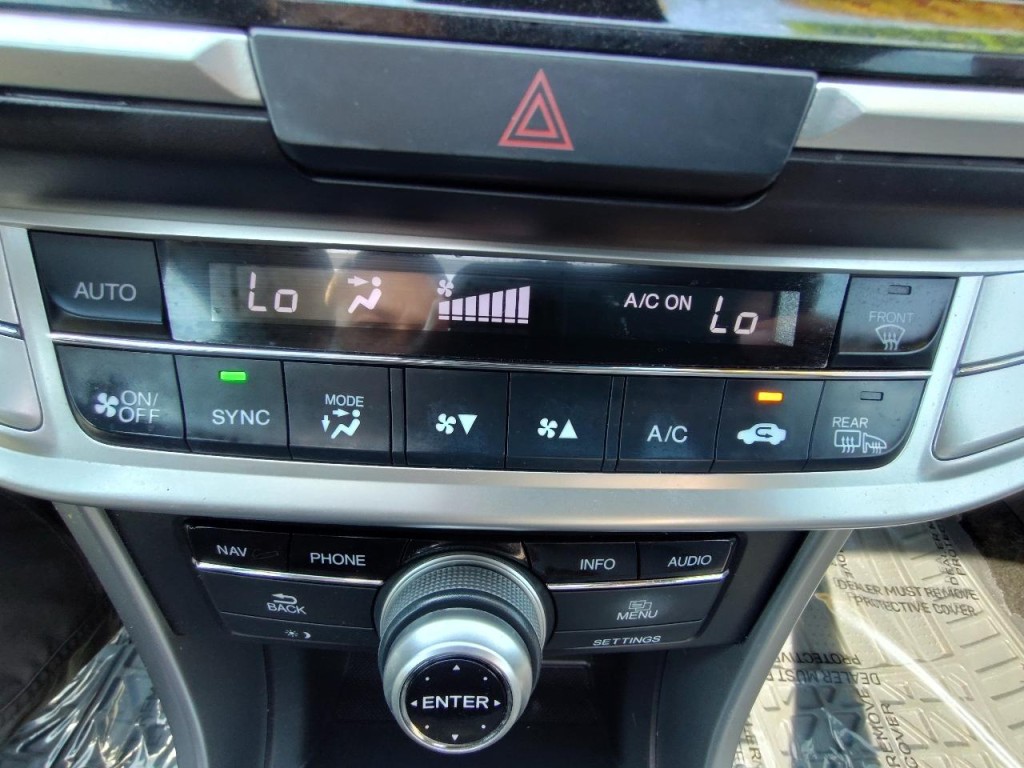 2013 Honda Accord Image 19
