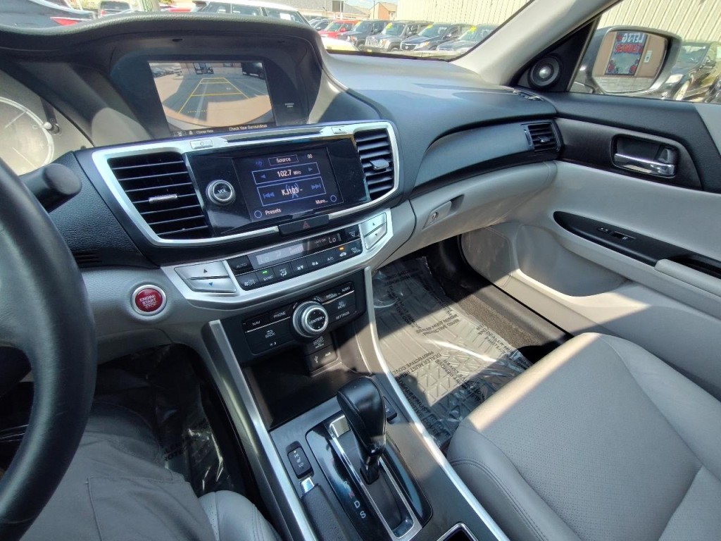 2013 Honda Accord Image 27