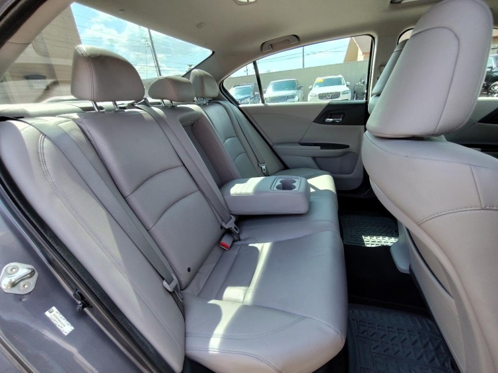 2013 Honda Accord Image 38