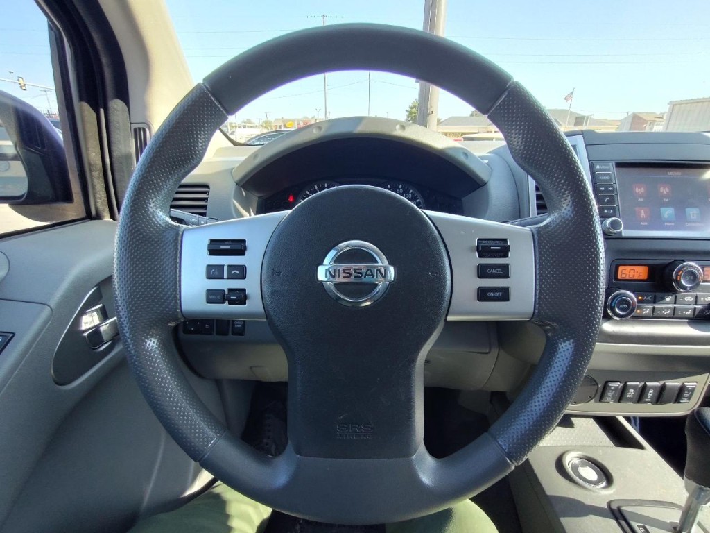2020 Nissan Frontier Image 18