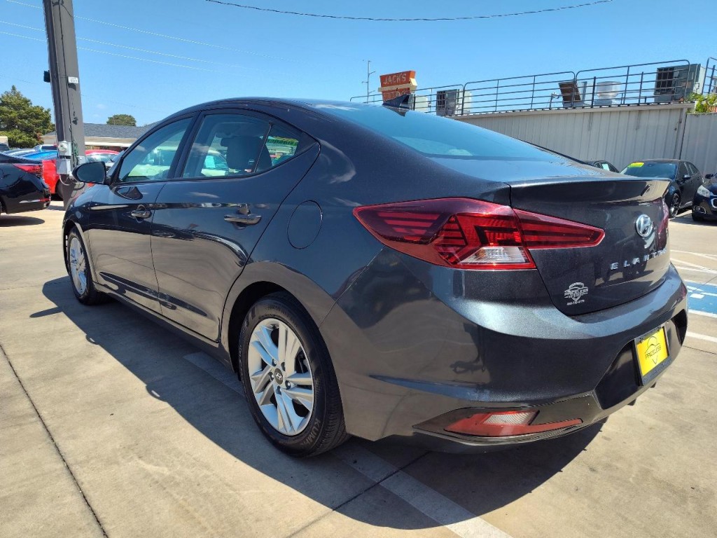 2020 Hyundai Elantra Image 6
