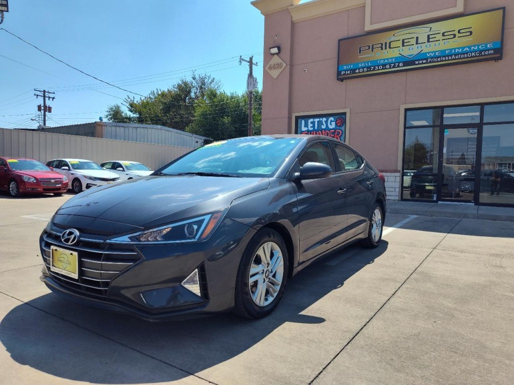2020 Hyundai Elantra Image 8