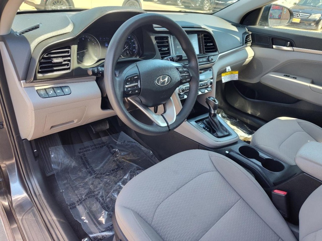 2020 Hyundai Elantra Image 16