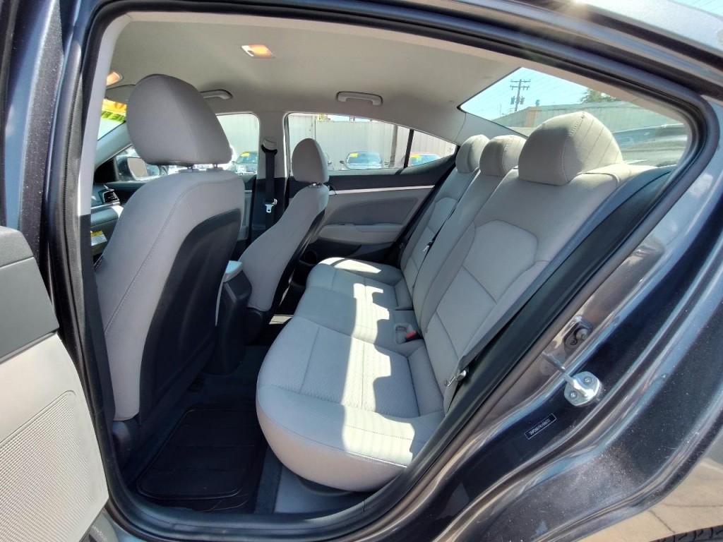 2020 Hyundai Elantra Image 26