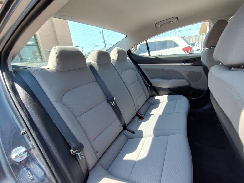 2020 Hyundai Elantra Image 35