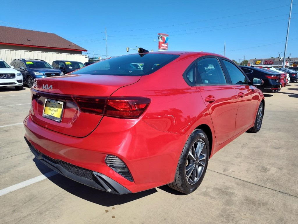 2022 Kia Forte Image 4
