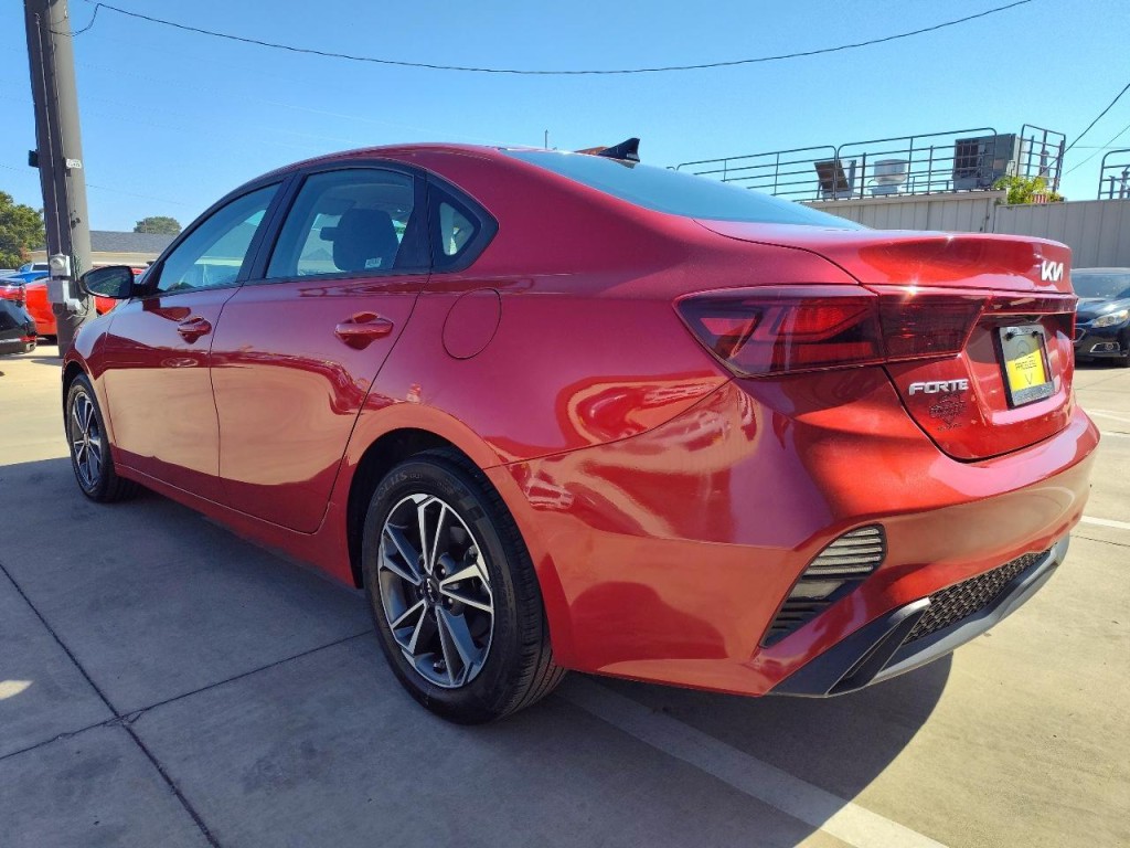 2022 Kia Forte Image 6