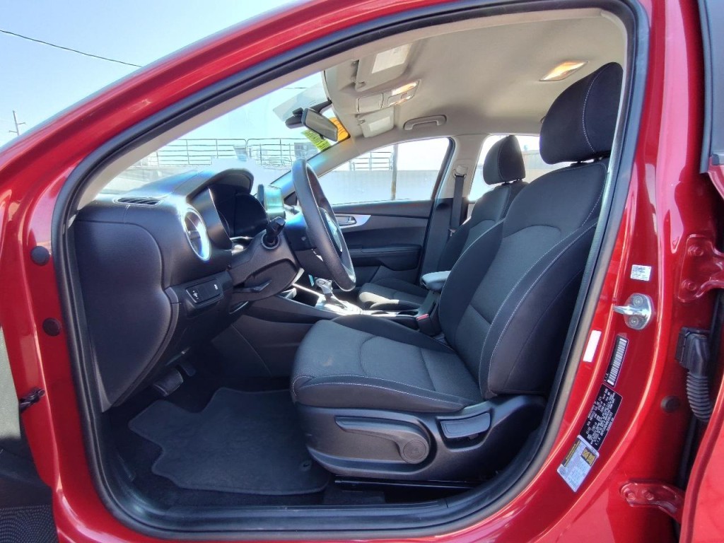 2022 Kia Forte Image 14