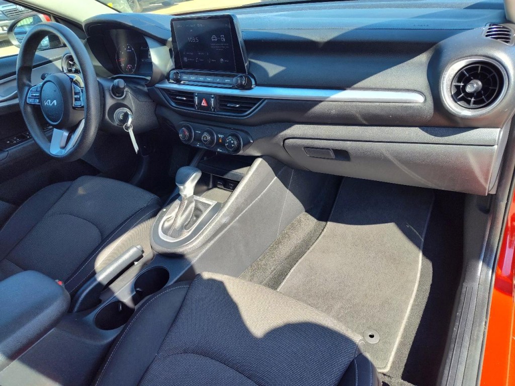 2022 Kia Forte Image 41