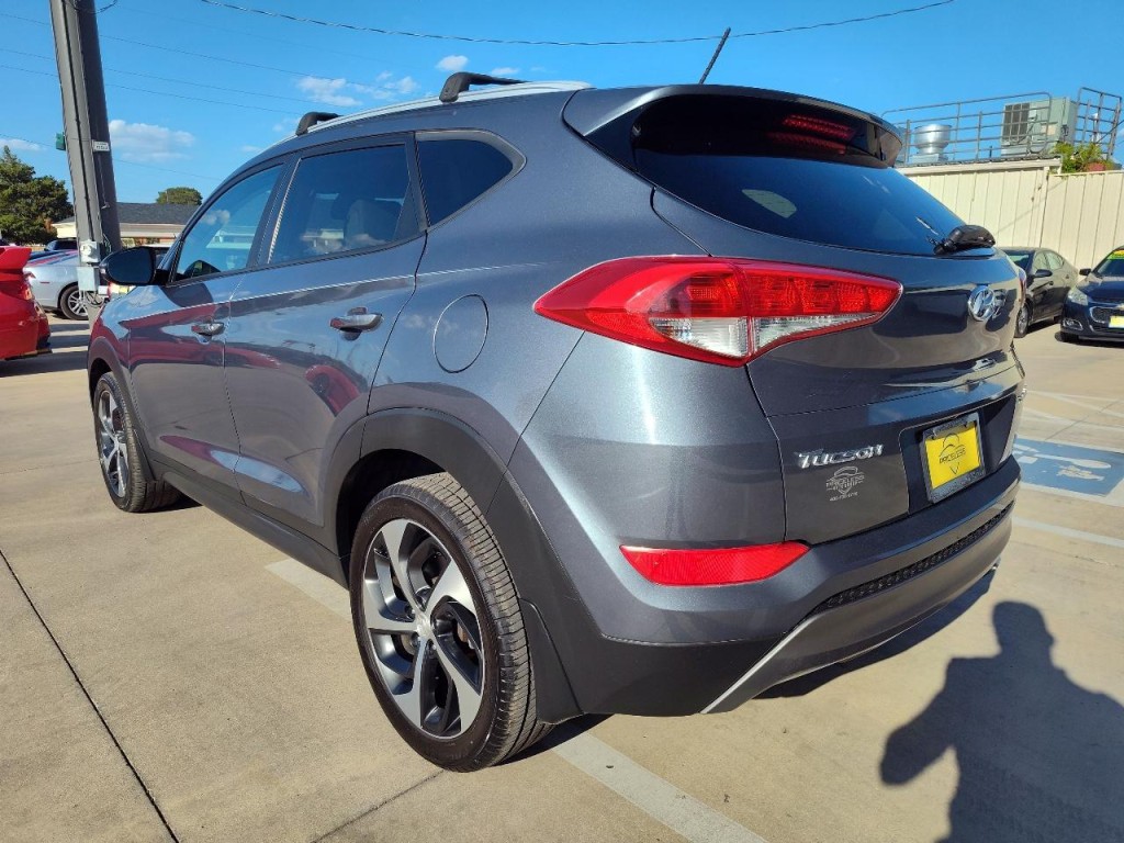 2016 Hyundai Tucson Image 6