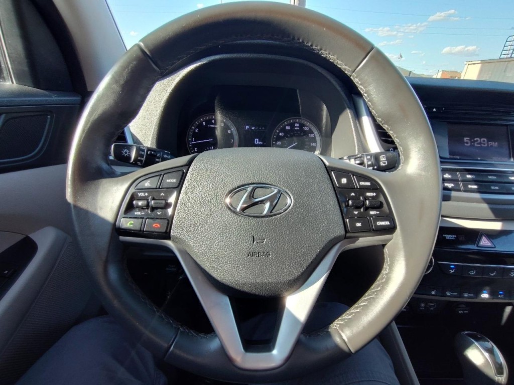 2016 Hyundai Tucson Image 18