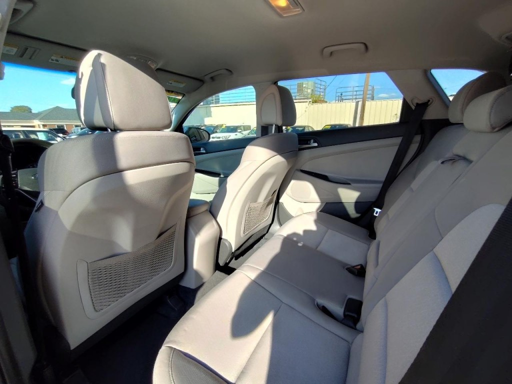 2016 Hyundai Tucson Image 33