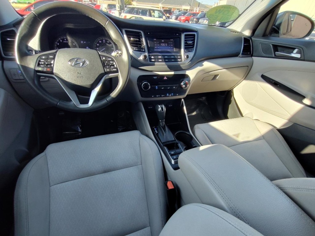 2016 Hyundai Tucson Image 35