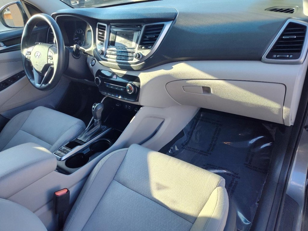 2016 Hyundai Tucson Image 44