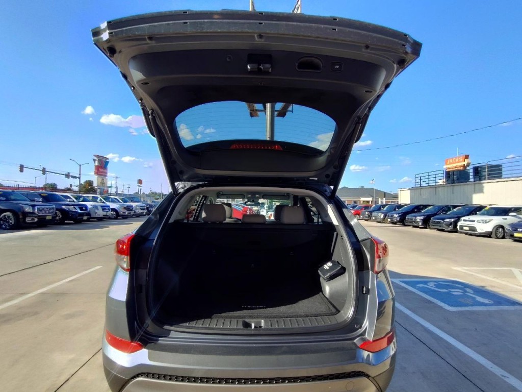 2016 Hyundai Tucson Image 45