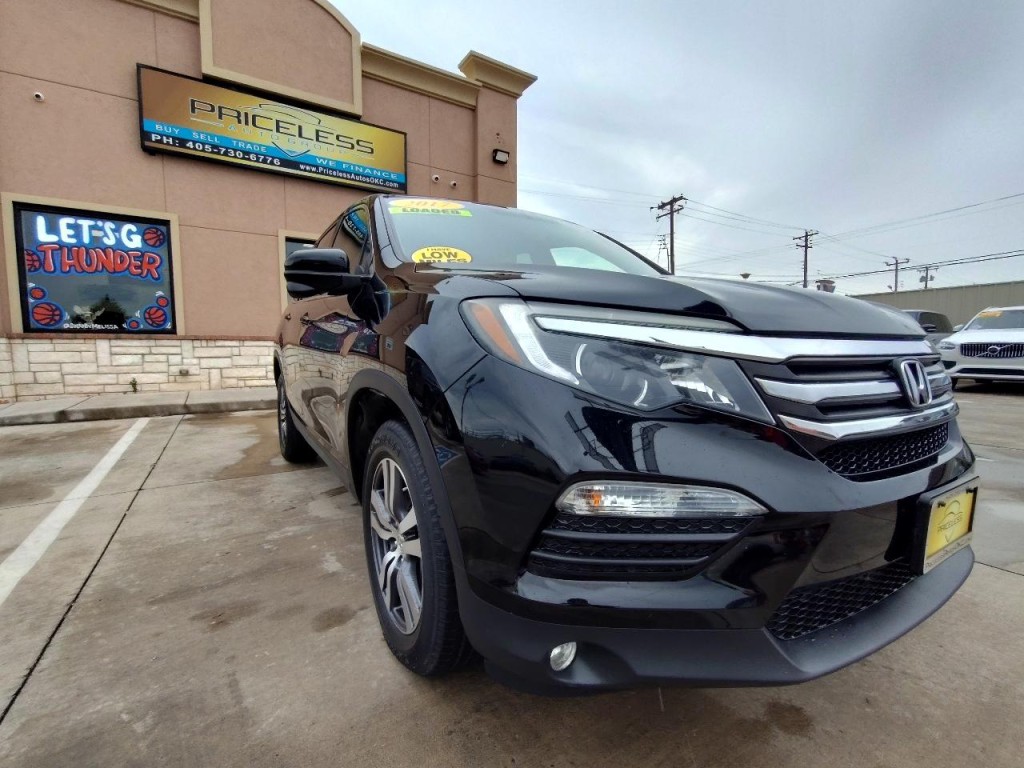2017 Honda Pilot Image 2