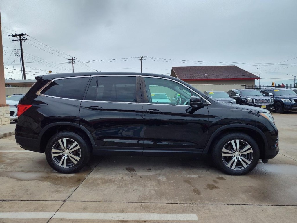 2017 Honda Pilot Image 3