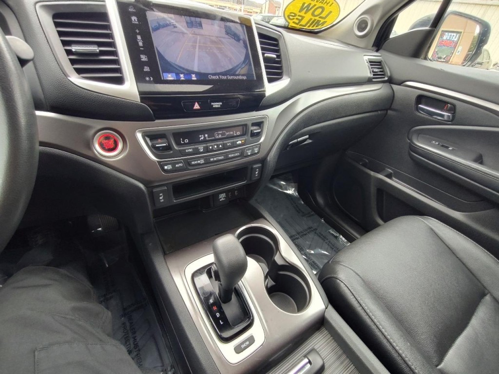 2017 Honda Pilot Image 23