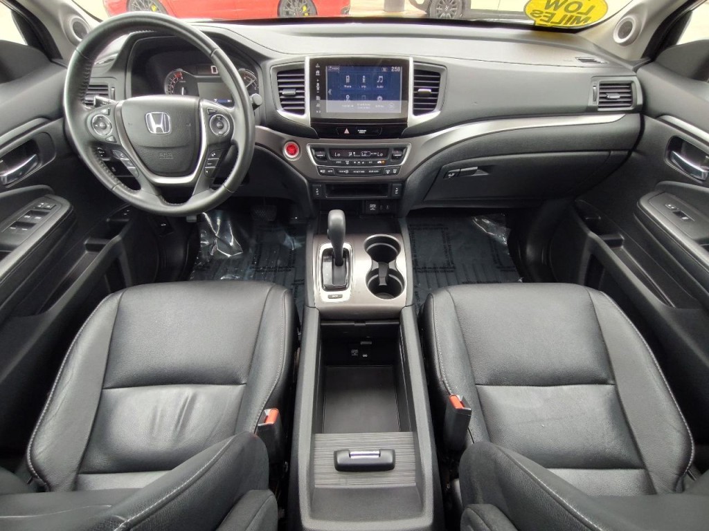 2017 Honda Pilot Image 37