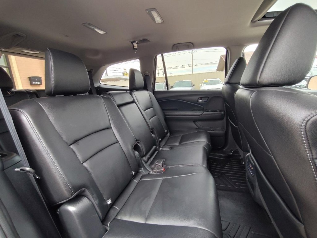2017 Honda Pilot Image 43