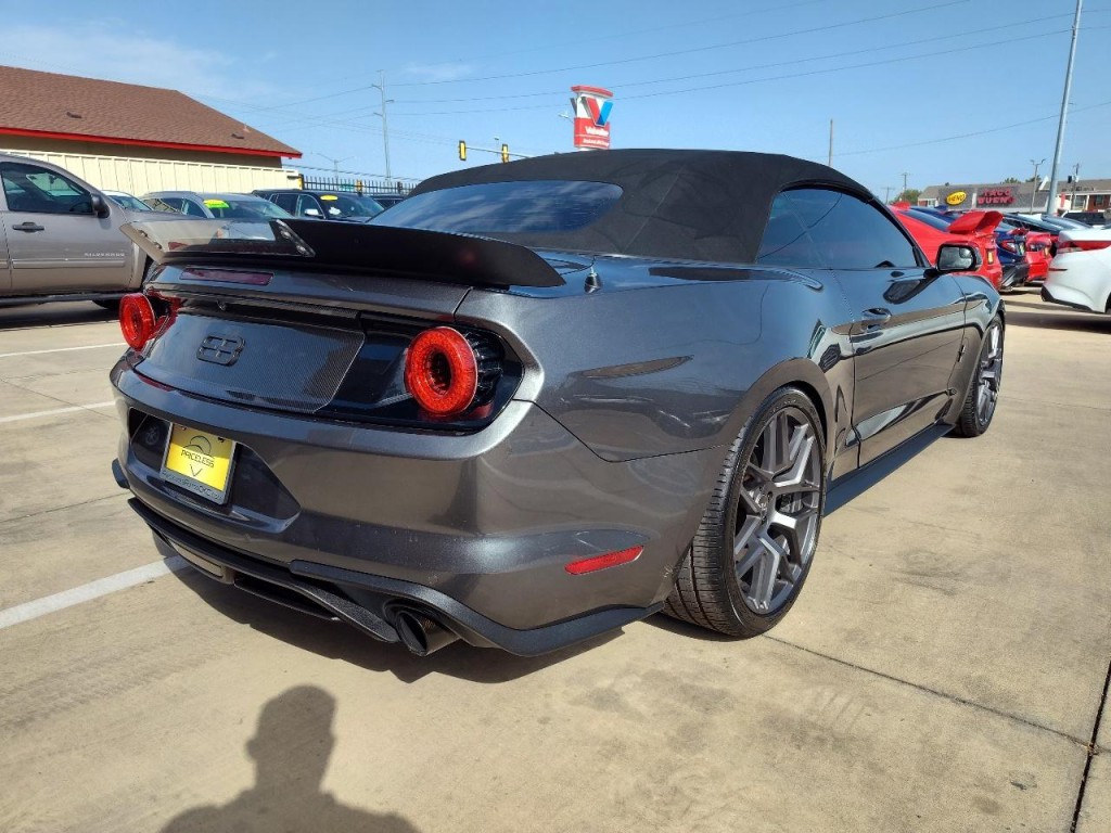 2018 Ford Mustang Image 22