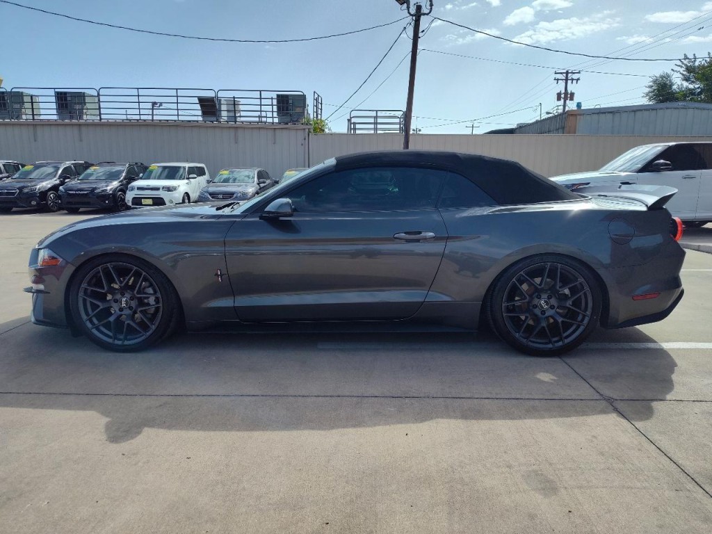 2018 Ford Mustang Image 25